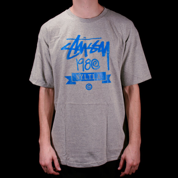Stüssy - Stüssy Stock Banner T-Shirt Stüssy - Stüssy Stock Banner T-Shirt
