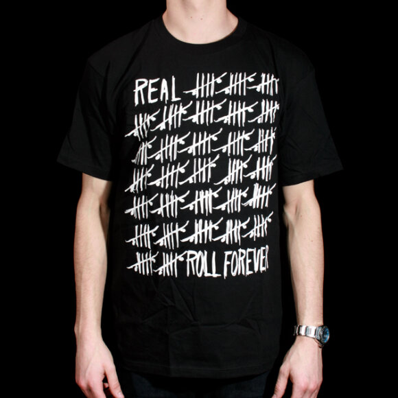 Real - Strike T-Shirt Real - Strike T-Shirt