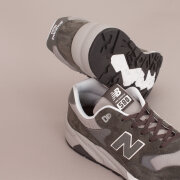 New Balance - New Balance MRT580BK Sneaker