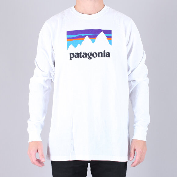 Patagonia - Patagonia Shop Sticker L/S T-Shirt