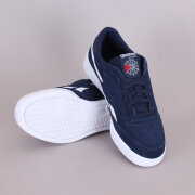 Reebok Classic - Reebok Revenge Plus MU Sneaker