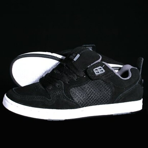 Supra - Cruizer (Black Suede)