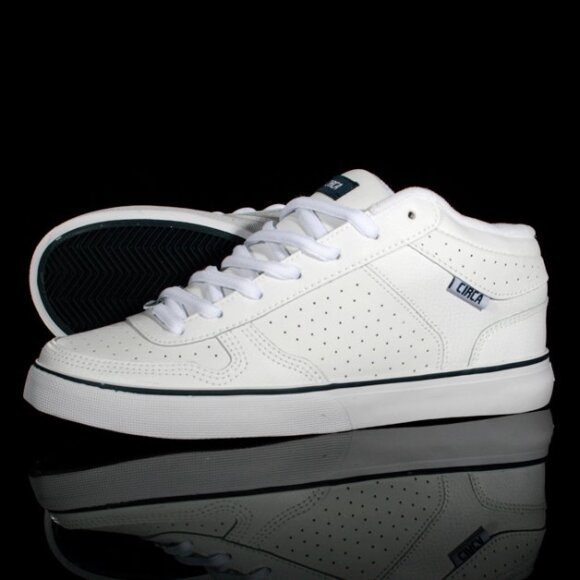 Circa - 8 Track (White/Navy)