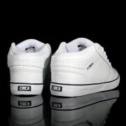 Circa - 8 Track (White/Navy)